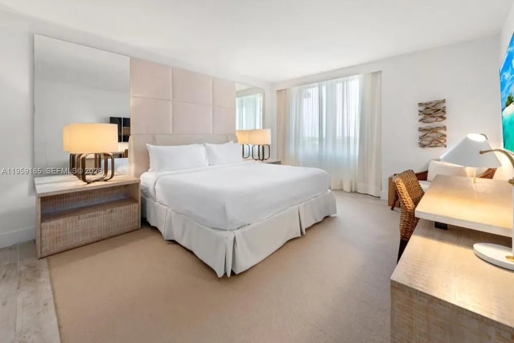 102 24th St #1007 Miami Beach, FL 33139