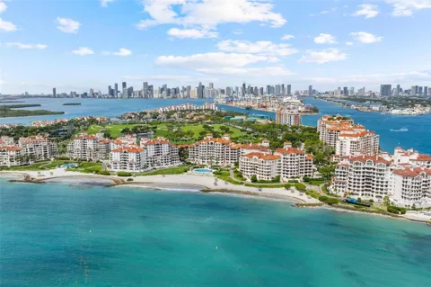 7600 Fisher Island Dr #7662