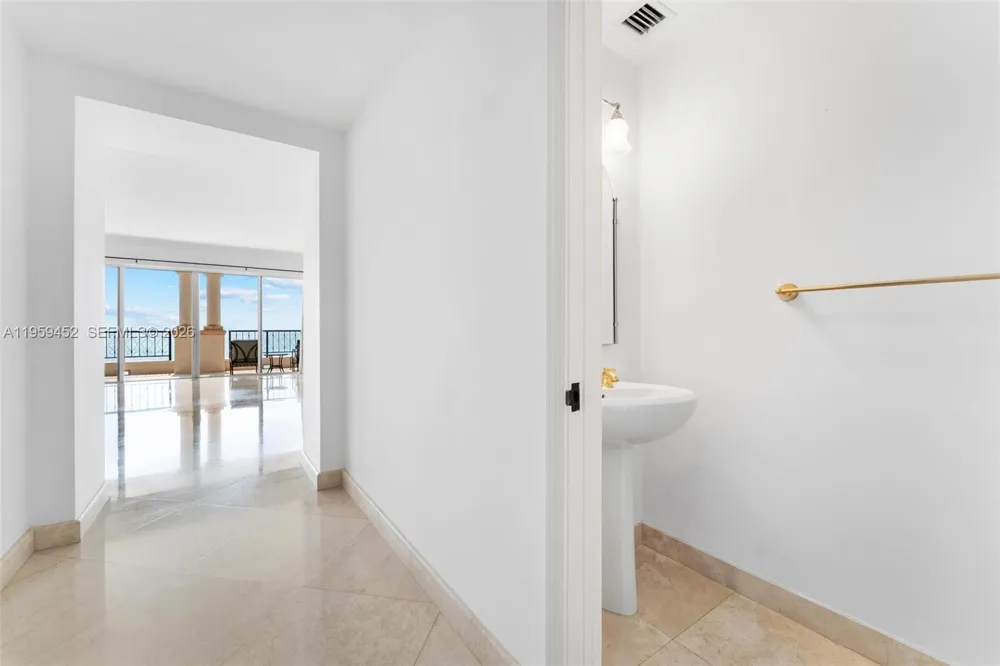 7600 Fisher Island Dr #7662 Miami Beach, FL 33109