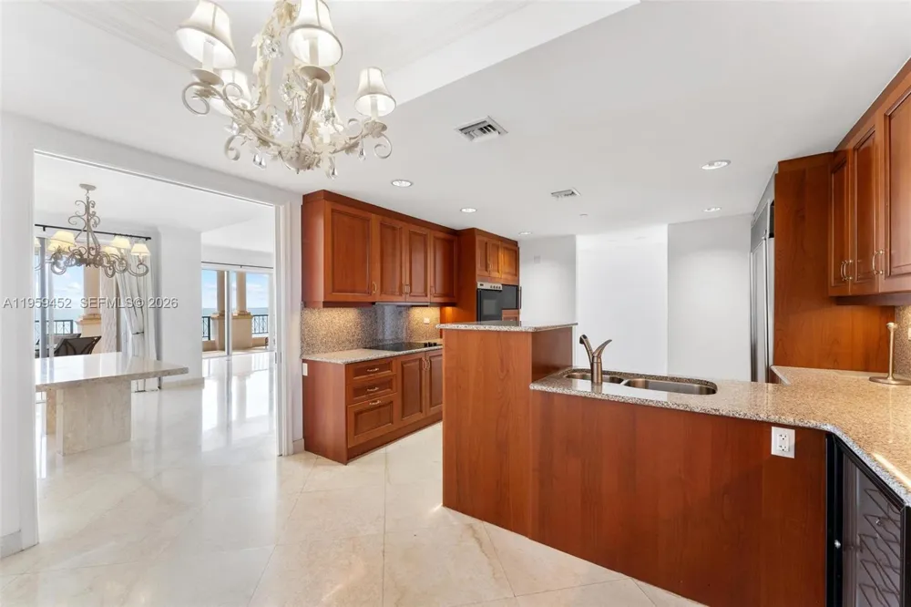 7600 Fisher Island Dr #7662 Miami Beach, FL 33109