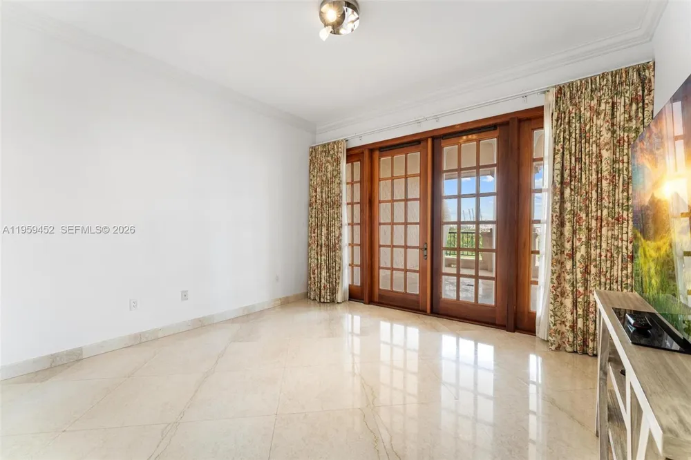 7600 Fisher Island Dr #7662 Miami Beach, FL 33109
