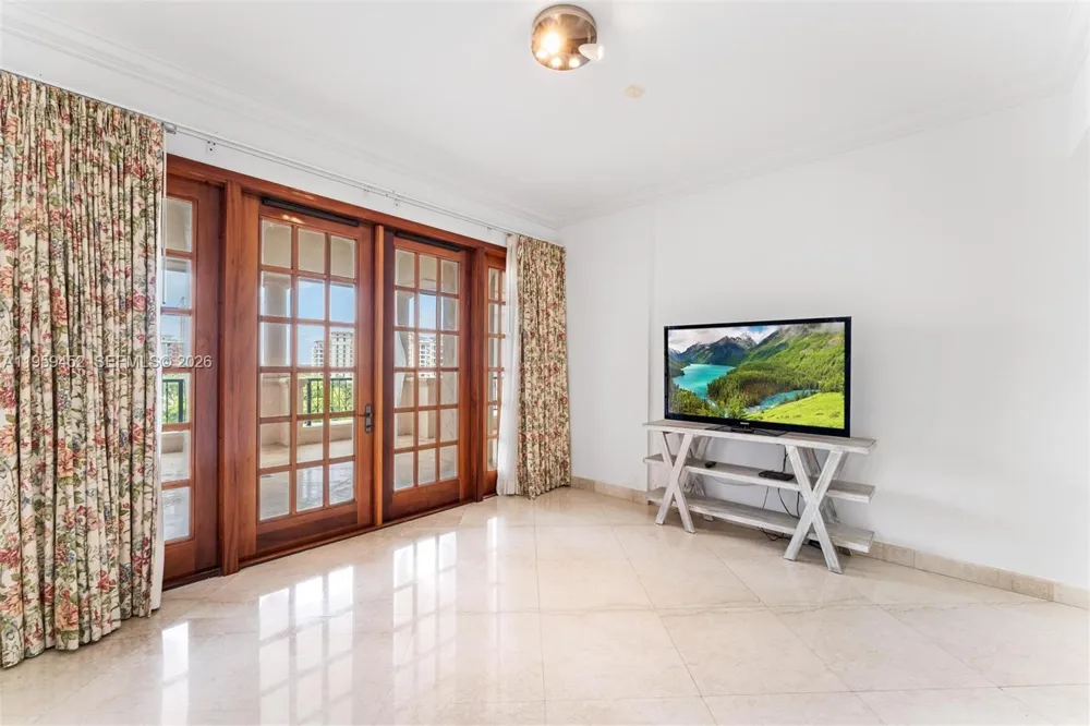 7600 Fisher Island Dr #7662 Miami Beach, FL 33109