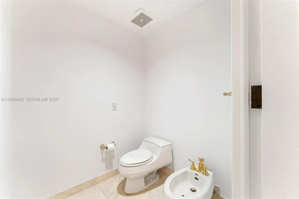7600 Fisher Island Dr #7662 Miami Beach, FL 33109