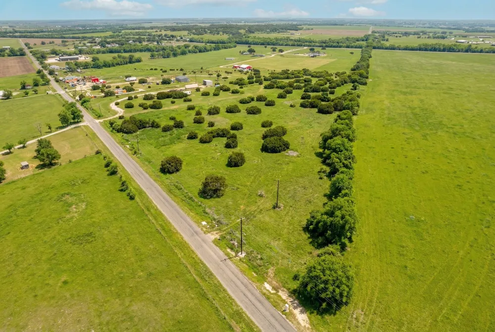 562 County Road 154 Georgetown, TX 78626