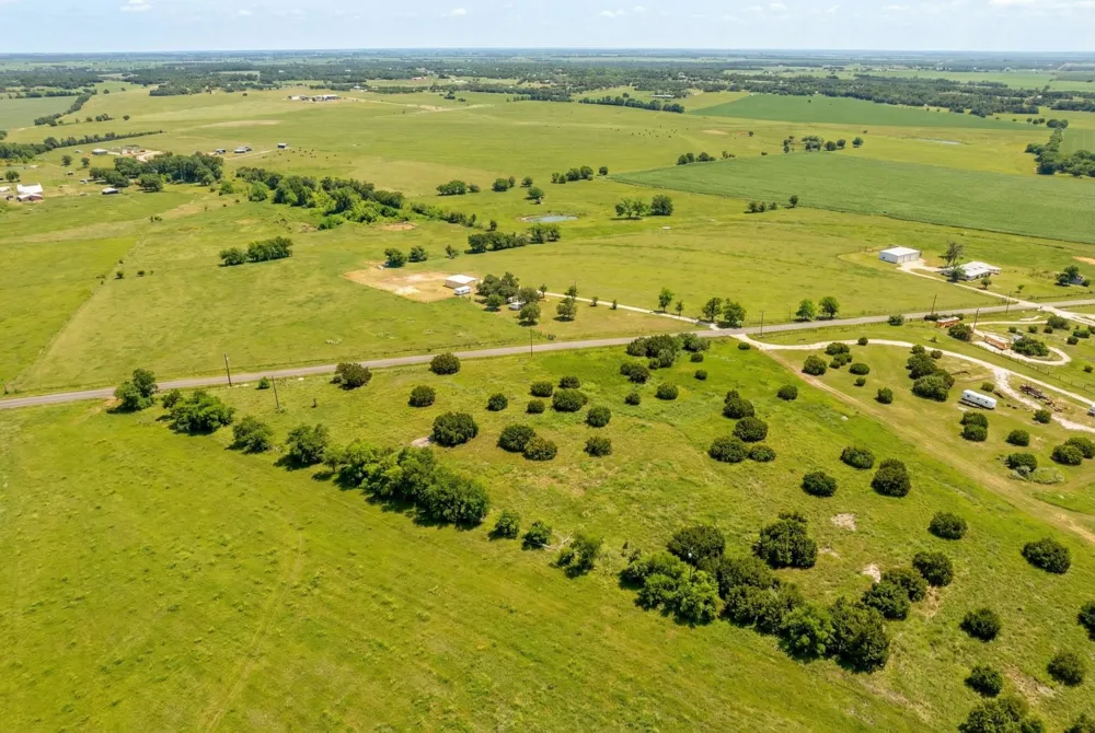 562 County Road 154 Georgetown, TX 78626