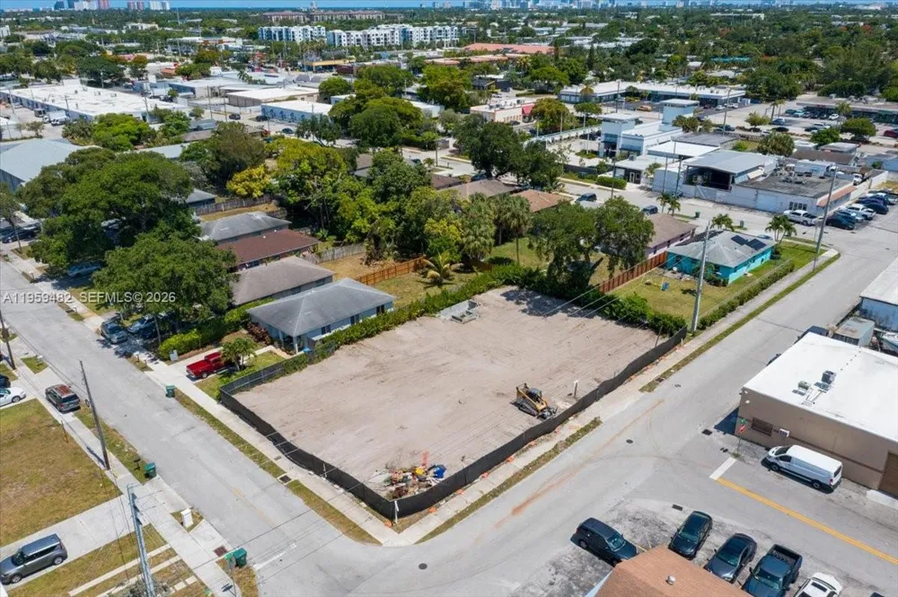3210 NE 3rd Ave Oakland Park, FL 33334