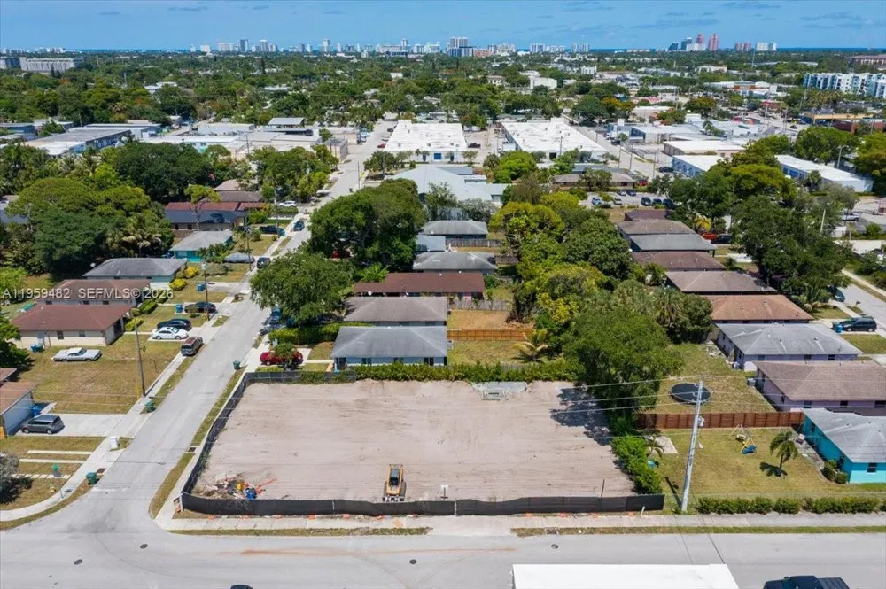 3210 NE 3rd Ave Oakland Park, FL 33334