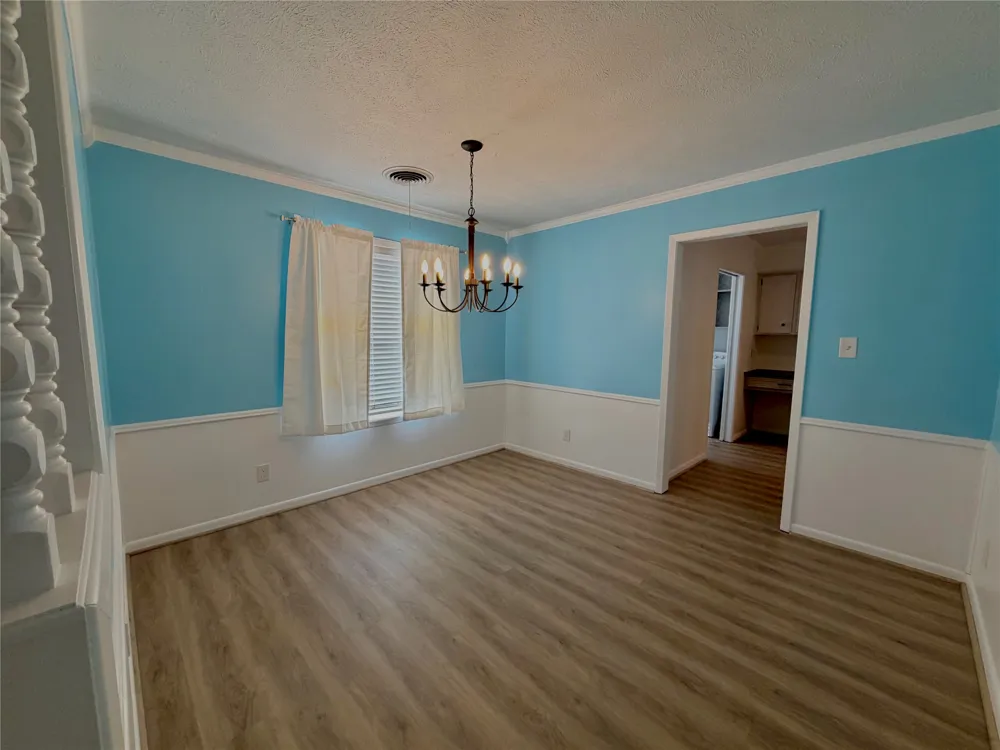 1203 Hollis Drive Brenham, TX 77833