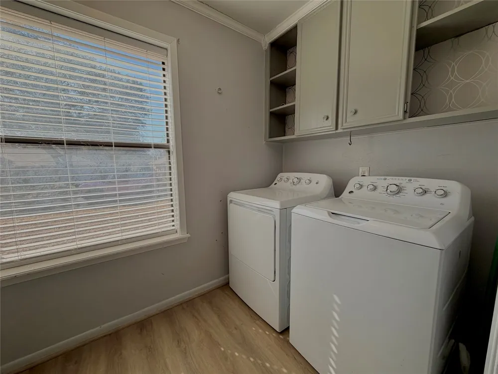 1203 Hollis Drive Brenham, TX 77833