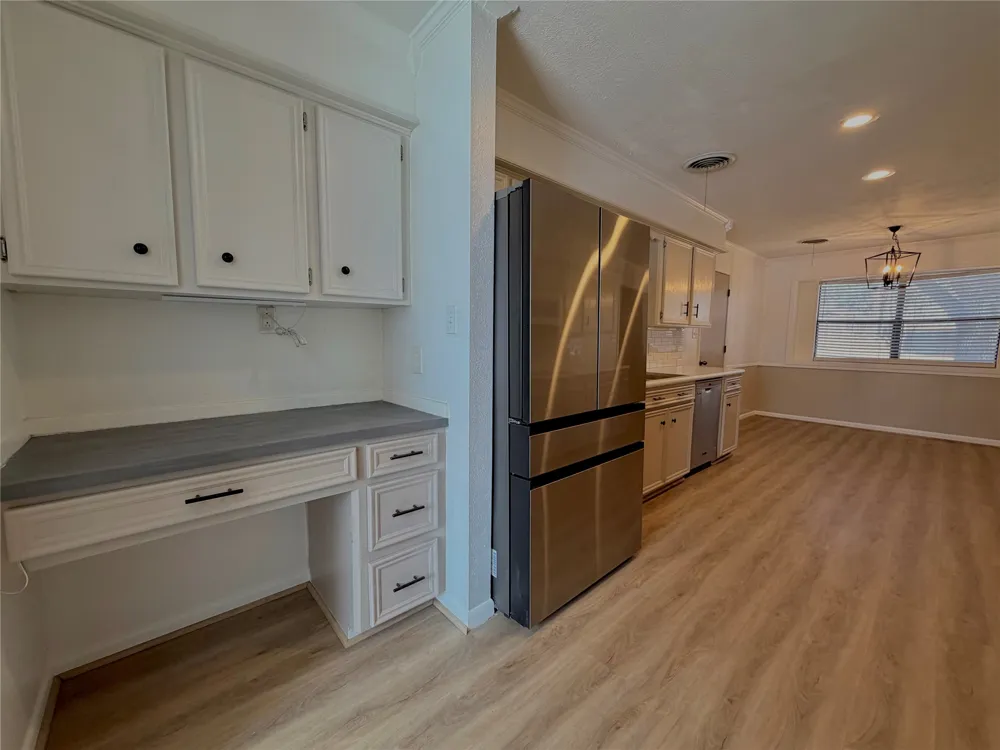 1203 Hollis Drive Brenham, TX 77833