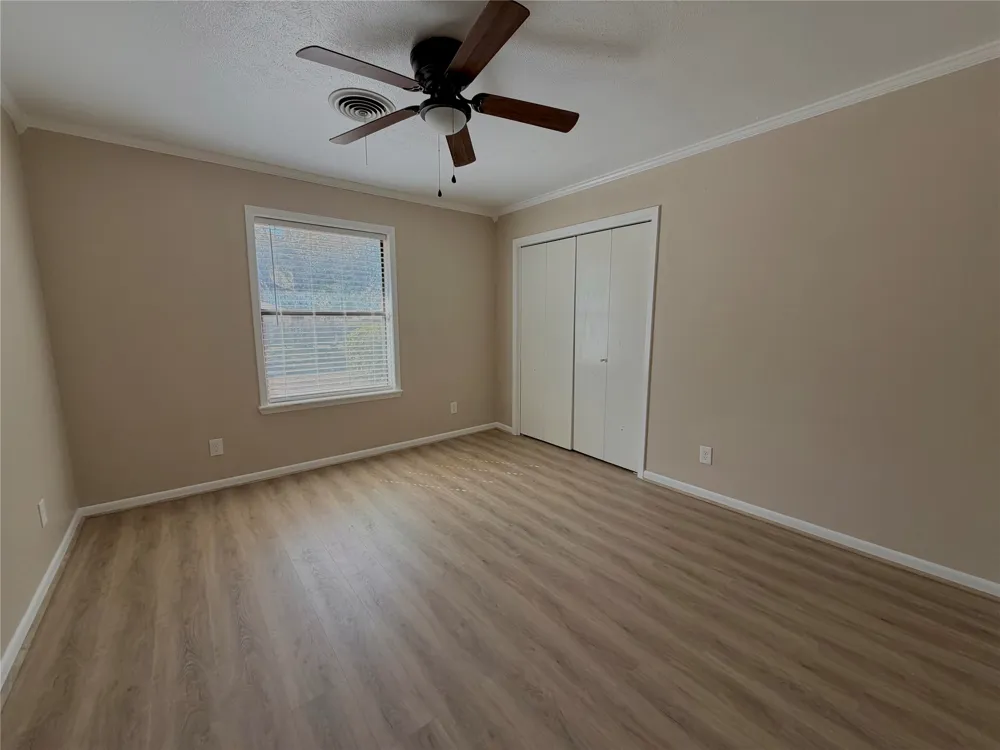 1203 Hollis Drive Brenham, TX 77833
