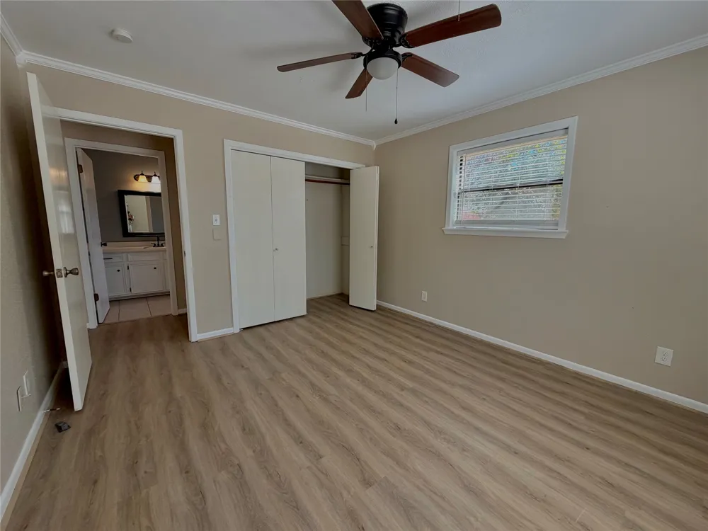 1203 Hollis Drive Brenham, TX 77833