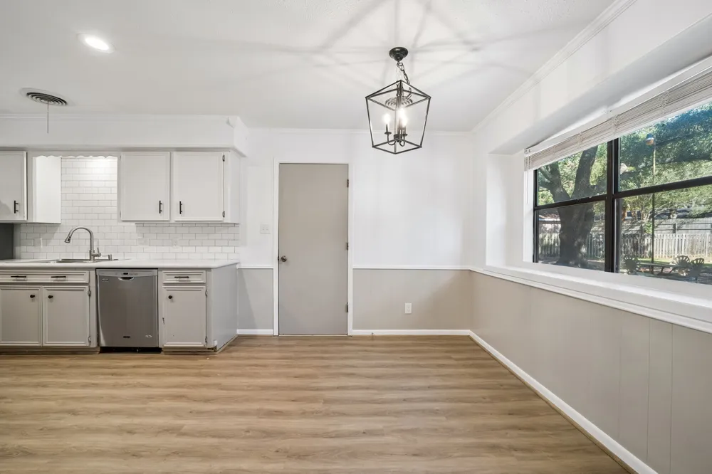 1203 Hollis Drive Brenham, TX 77833