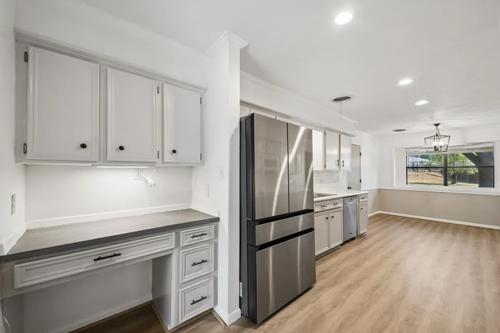 1203 Hollis Drive Brenham, TX 77833