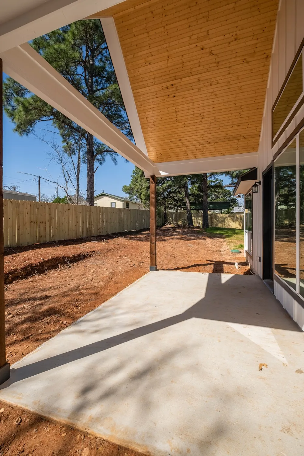 113 Eaglenest Court Smithville, TX 78957