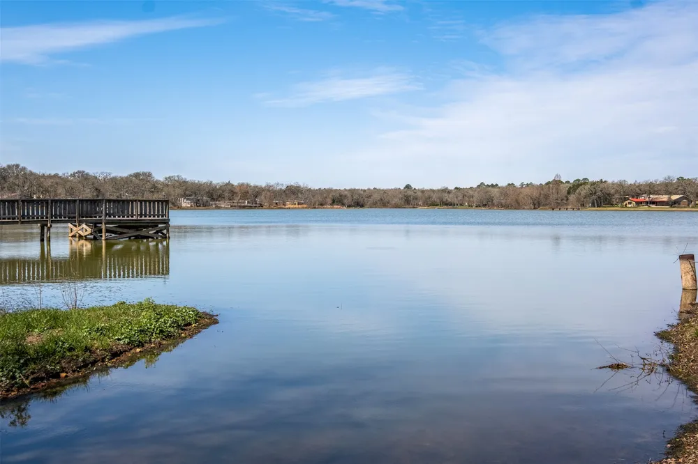 113 Eaglenest Court Smithville, TX 78957