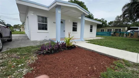 16221 E Bunche Park Dr