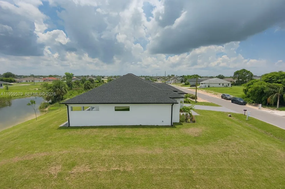 1321 NE 19 TERRACE Cape Coral, FL 33909
