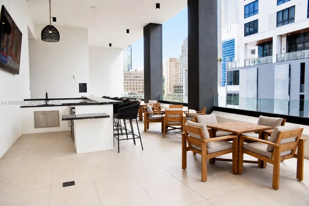 225 Miami Ave #2306 Miami, FL 33128