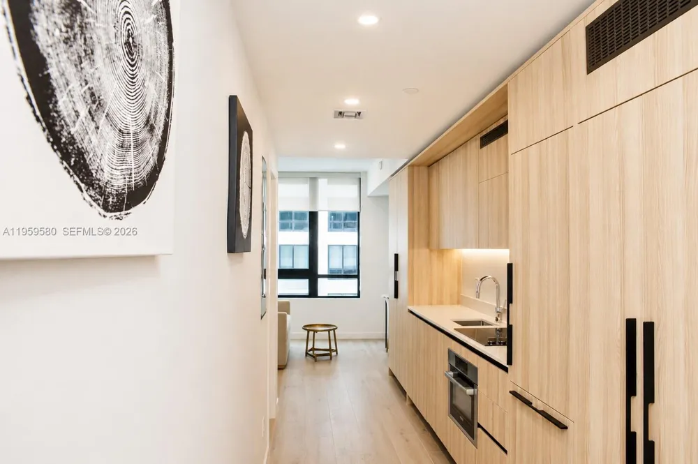 225 Miami Ave #2306 Miami, FL 33128