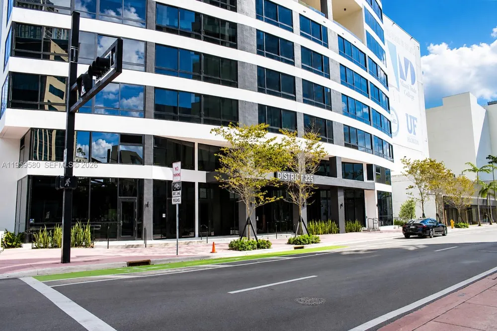225 Miami Ave #2306 Miami, FL 33128