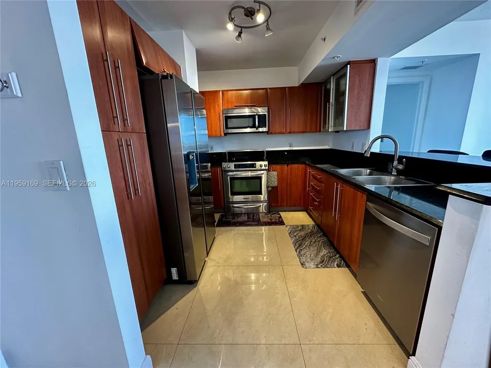 3232 SW 22nd Ter #1604 Miami, FL 33145