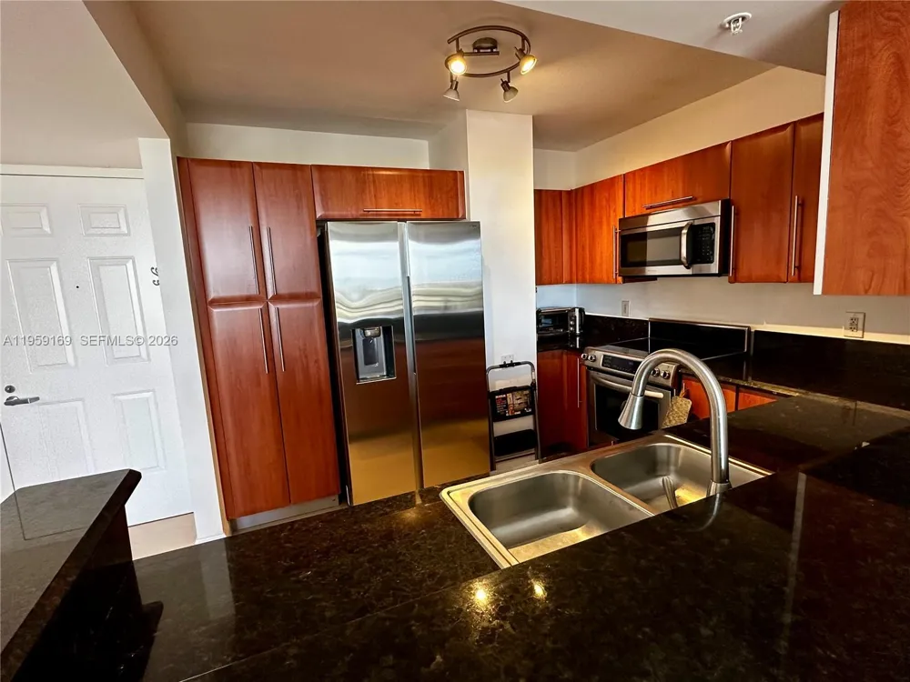 3232 SW 22nd Ter #1604 Miami, FL 33145