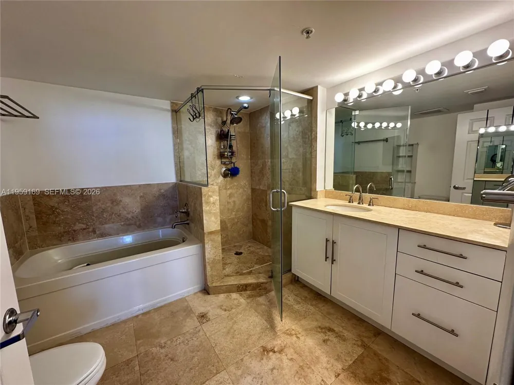 3232 SW 22nd Ter #1604 Miami, FL 33145