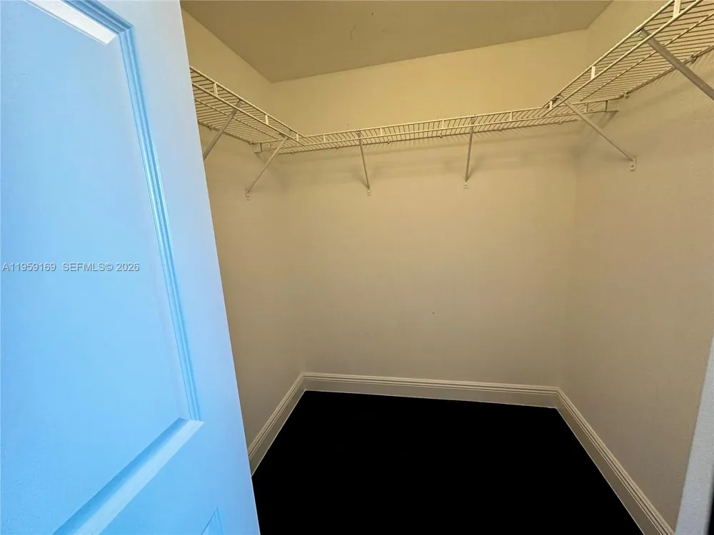 3232 SW 22nd Ter #1604 Miami, FL 33145