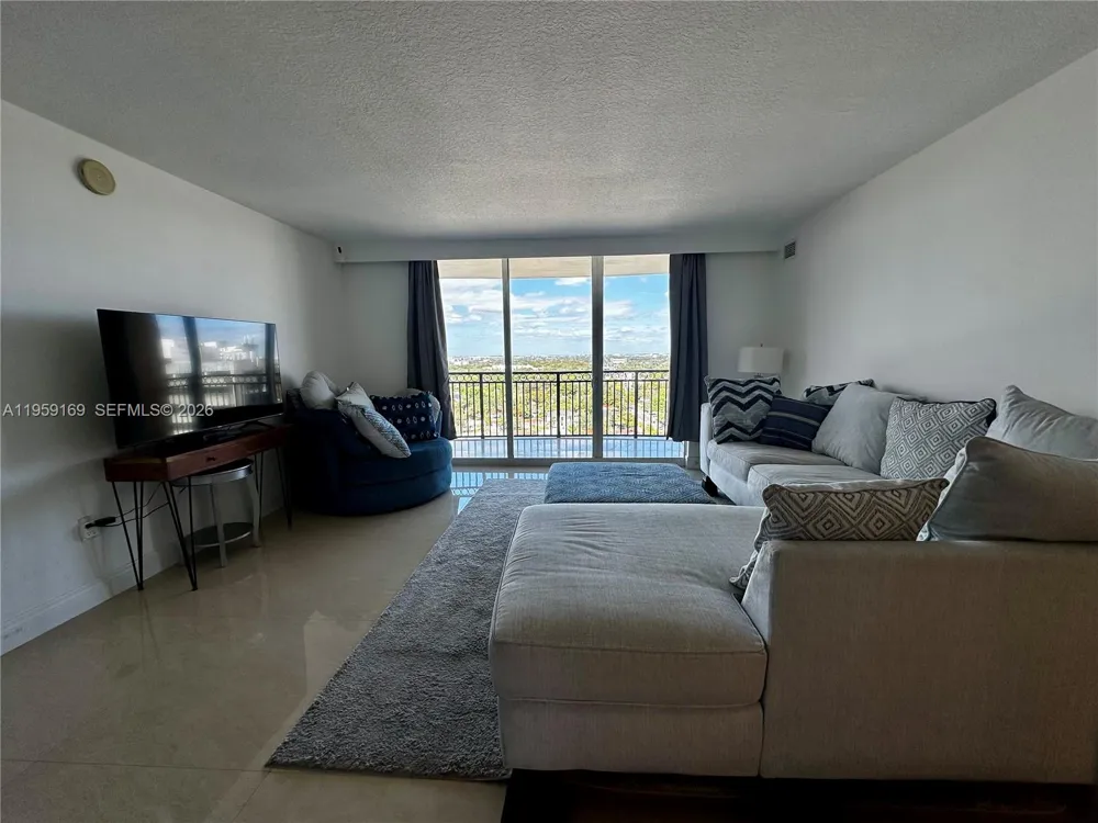 3232 SW 22nd Ter #1604 Miami, FL 33145