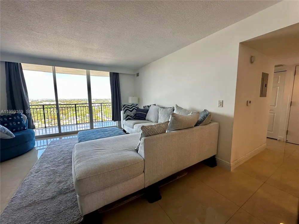 3232 SW 22nd Ter #1604 Miami, FL 33145