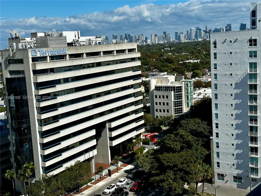 3232 SW 22nd Ter #1604 Miami, FL 33145