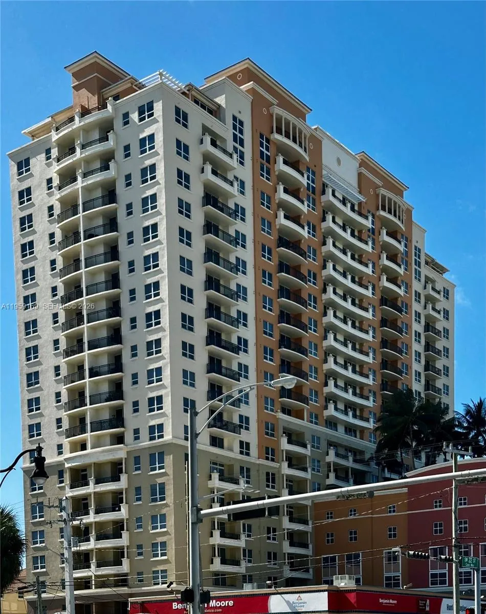 3232 SW 22nd Ter #1604 Miami, FL 33145