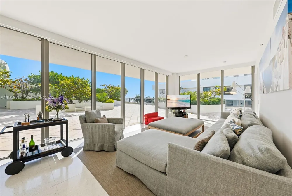 5875 Collins Ave #502 Miami Beach, FL 33140