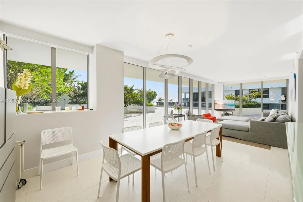 5875 Collins Ave #502 Miami Beach, FL 33140