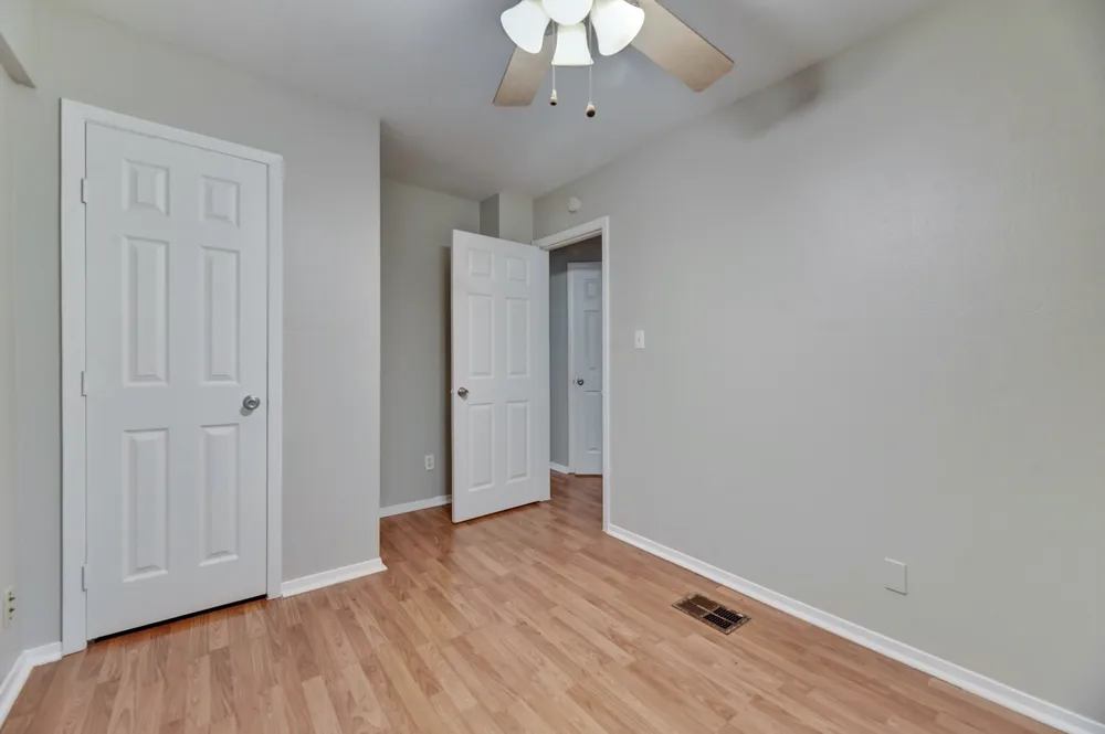 2712 Whitis Avenue #B Austin, TX 78705
