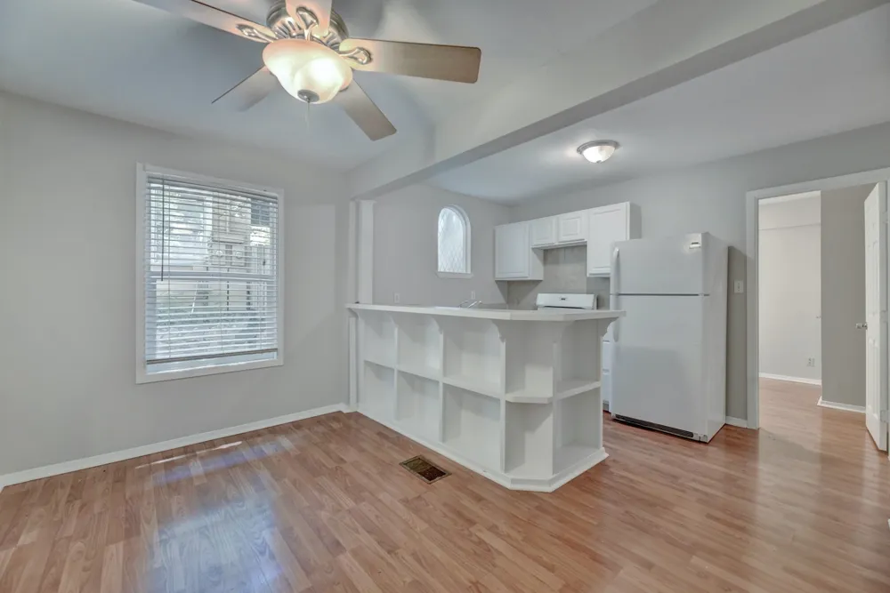 2712 Whitis Avenue #B Austin, TX 78705