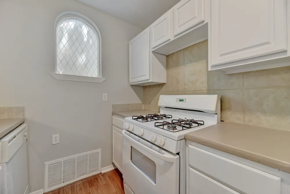 2712 Whitis Avenue #B Austin, TX 78705
