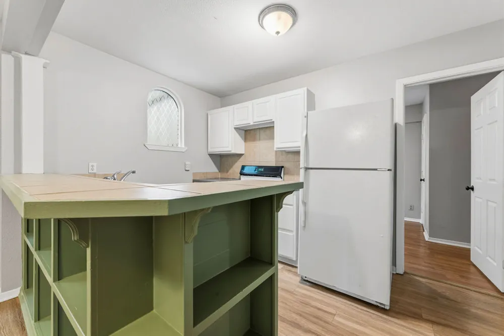 2712 Whitis Avenue #B Austin, TX 78705
