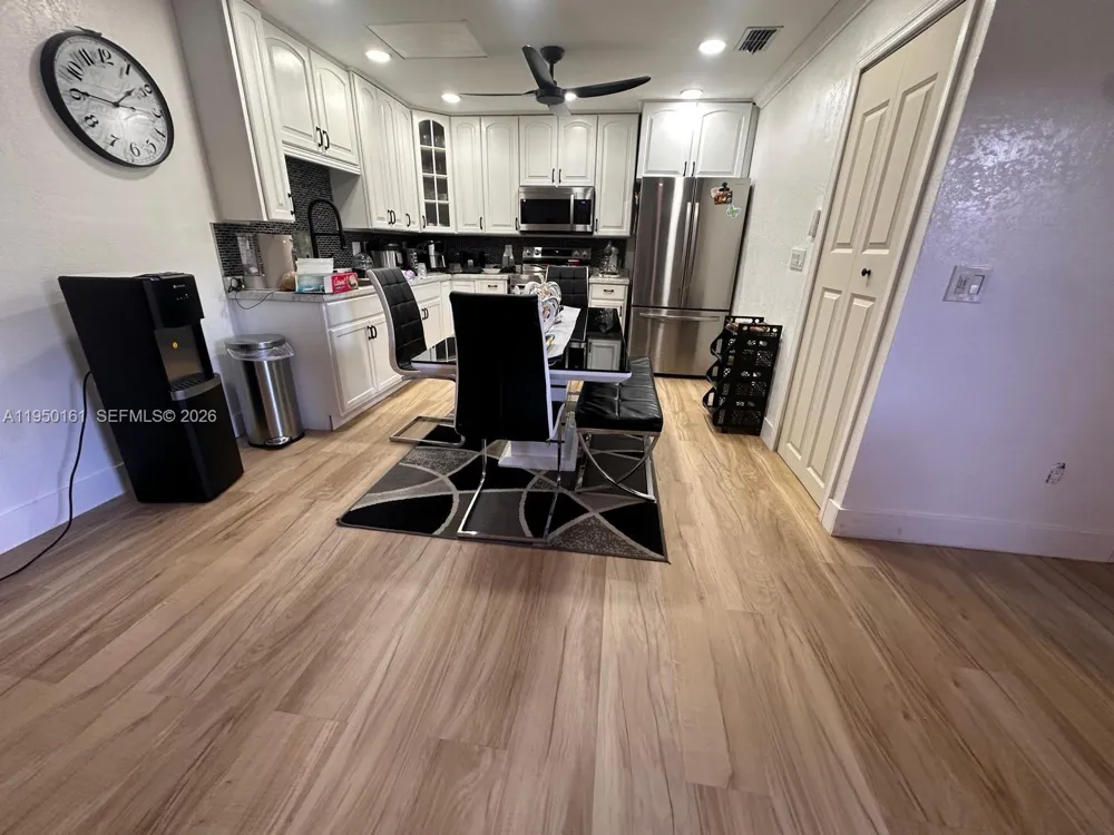 6370 ROYAL WOODS DR Fort Myers, FL 33908