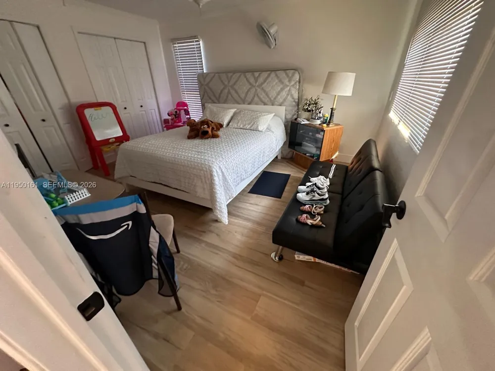 6370 ROYAL WOODS DR Fort Myers, FL 33908