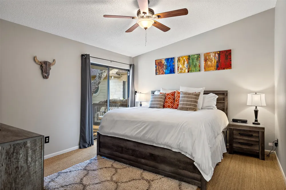 106 Center Cove II Loop Spicewood, TX 78669