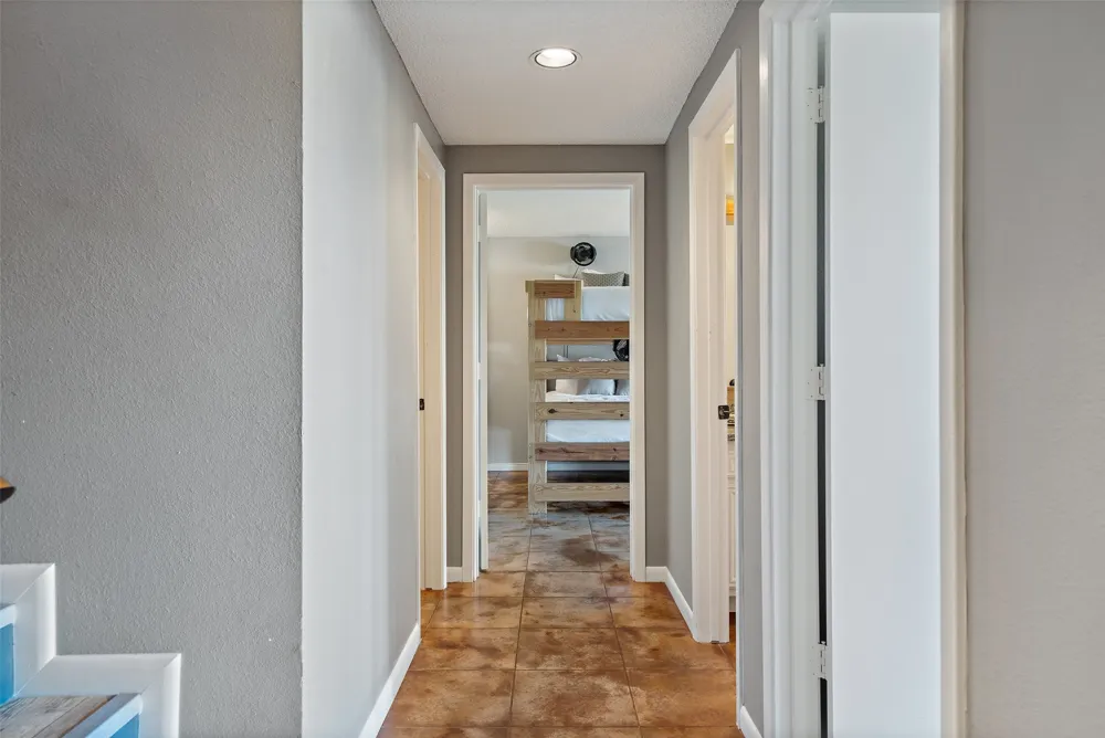 106 Center Cove II Loop Spicewood, TX 78669