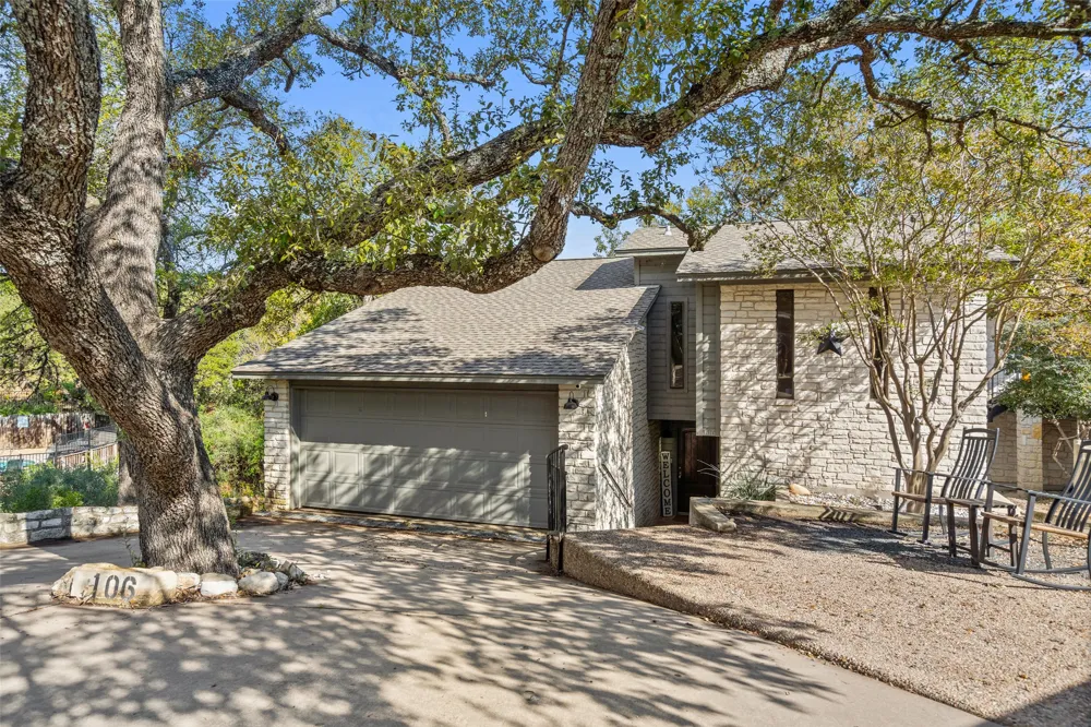 106 Center Cove II Loop Spicewood, TX 78669
