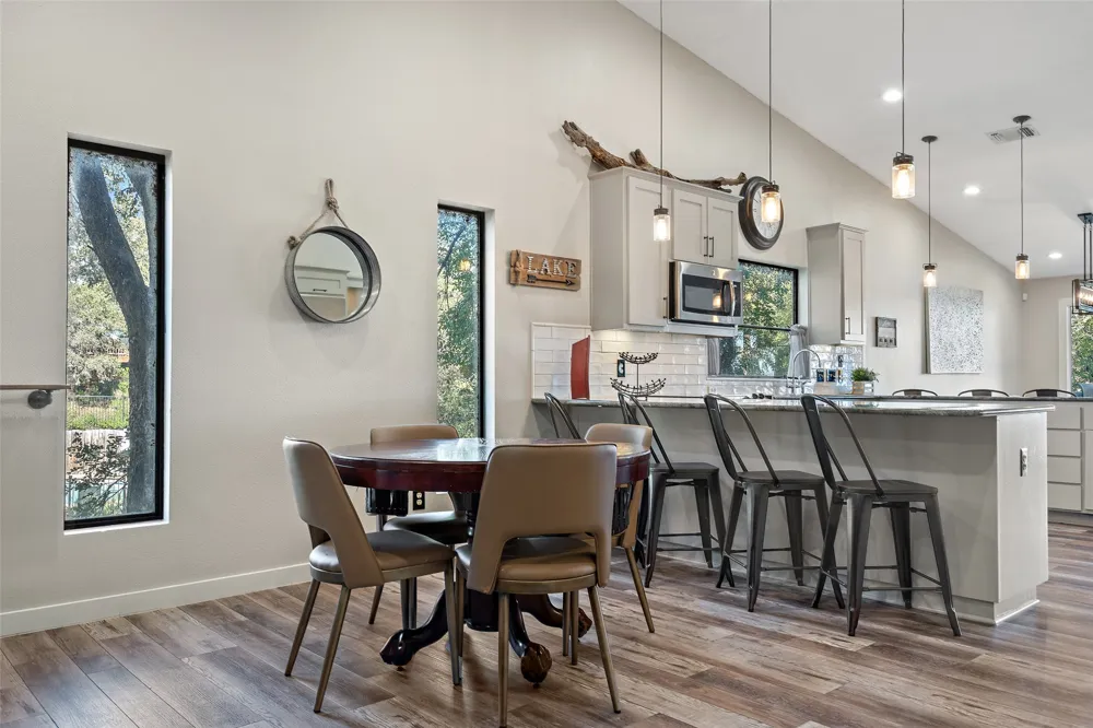 106 Center Cove II Loop Spicewood, TX 78669