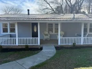 305 Daisy Street NW