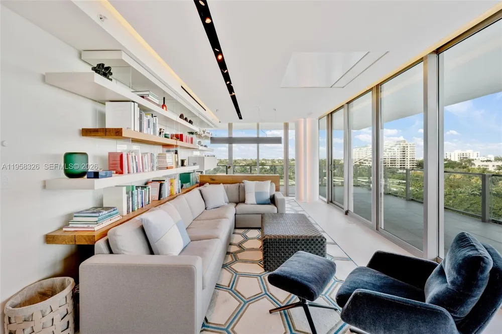 350 Ocean Dr #701N Key Biscayne, FL 33149