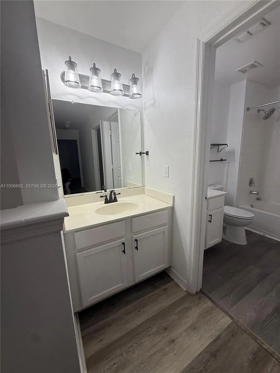 4003 SANTA MARIA DRIVE #101 Kissimmee, FL 34741