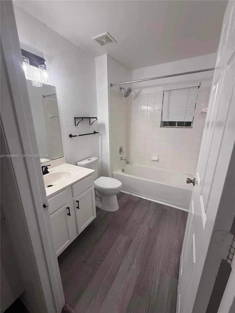 4003 SANTA MARIA DRIVE #101 Kissimmee, FL 34741