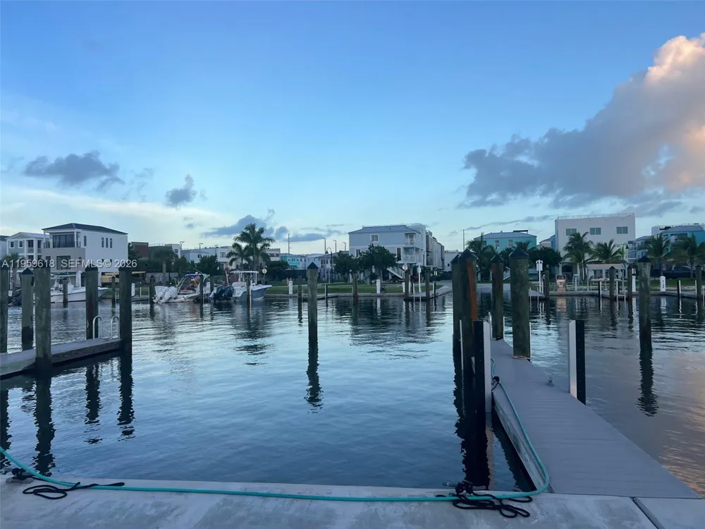 94825 Overseas Highway Key Largo, FL 33037